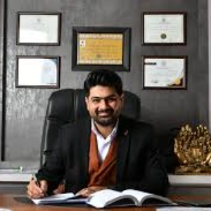 غلامحسین خلیفه وکیل شیراز