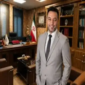 سید مجتبی حسینی دستجردی بهترین وکیل قم