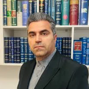 دکتر روح اله کریمی بهترین وکیل حقوقی در تهران