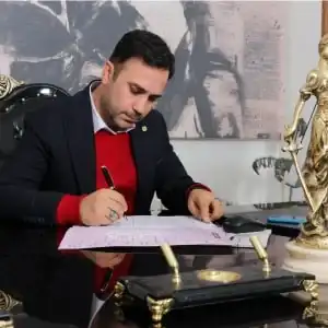 سعید نقدی بهترین وکیل ملکی در تهران
