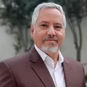 مسعود منشدی بهترین وکیل پایه یک دادگستری در کرج