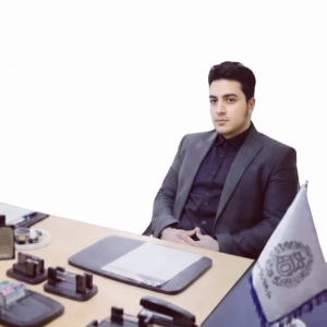 دکتر سید یوسفی بهترین وکیل پایه یک دادگستری در شیراز