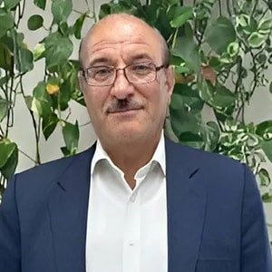 محمود باقری- بهترین وکیل حقوقی در اصفهان