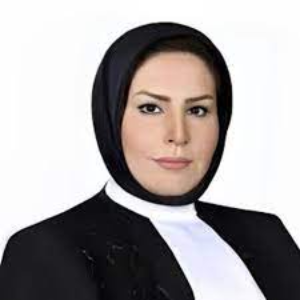 اکرم بهشتی بهترین وکیل خانم در اصفهان