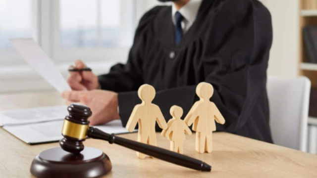 بهترین وکیل مهریه در اصفهان | لیست 10 وکیل متخصص 1405 ⚖️