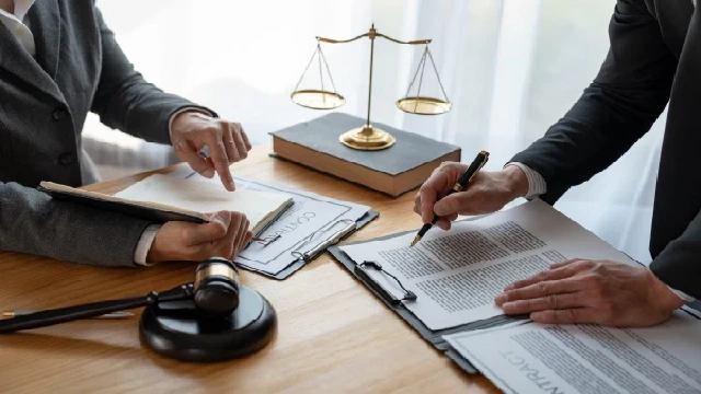 بهترین وکیل مهریه در قم | لیست 10 وکیل متخصص در سال 1405 ⚖️