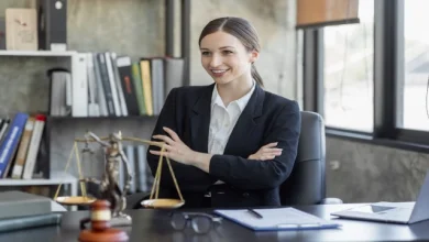 بهترین وکیل خانم در اهواز | لیست 10 وکیل متخصص در سال 1405 ⚖️