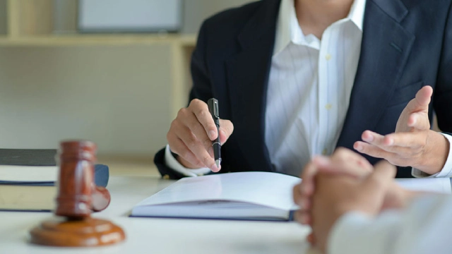 روند همکاری با بهترین وکیل خانم در اصفهان