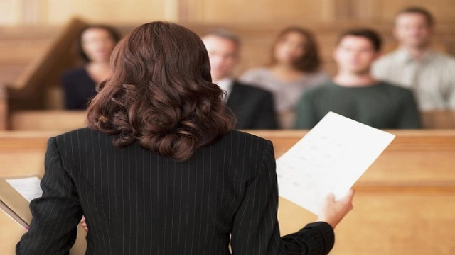 بهترین وکیل خانم در تبریز | لیست 10 وکیل متخصص در سال 1405 ⚖️