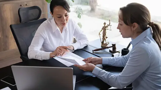 نکات مهم در انتخاب بهترین وکیل خانم در کرمانشاه