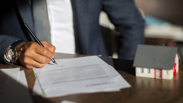 نکات مهم در تعامل با وکیل ملکی