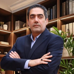 حسین مسن بهترین وکیل پایه یک دادگستری در تبریز