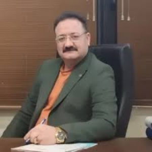 مسعود شریفی تشنيزی بهترین وکیل خانواده در اصفهان