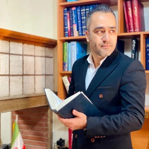 مهدی شایان منفرد بهترین وکیل پایه یک دادگستری در مشهد