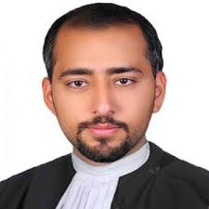 مجتبی توکلی بهترین وکیل کیفری در قم