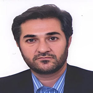 رضا امیری زاده بهترین وکیل کیفری در قم
