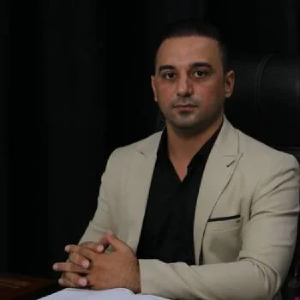 واحد پورآذری بهترین وکیل حقوقی در ارومیه