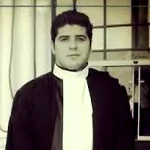 مهدی حسین‌ زاده بهترین وکیل قائمشهر