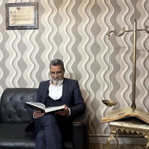 احمد یاسمن بهترین وکیل غرب تهران