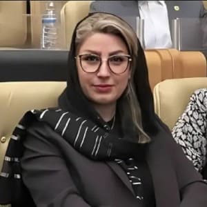سارا ملکی نژاد بهترین وکیل زن در بندرعباس